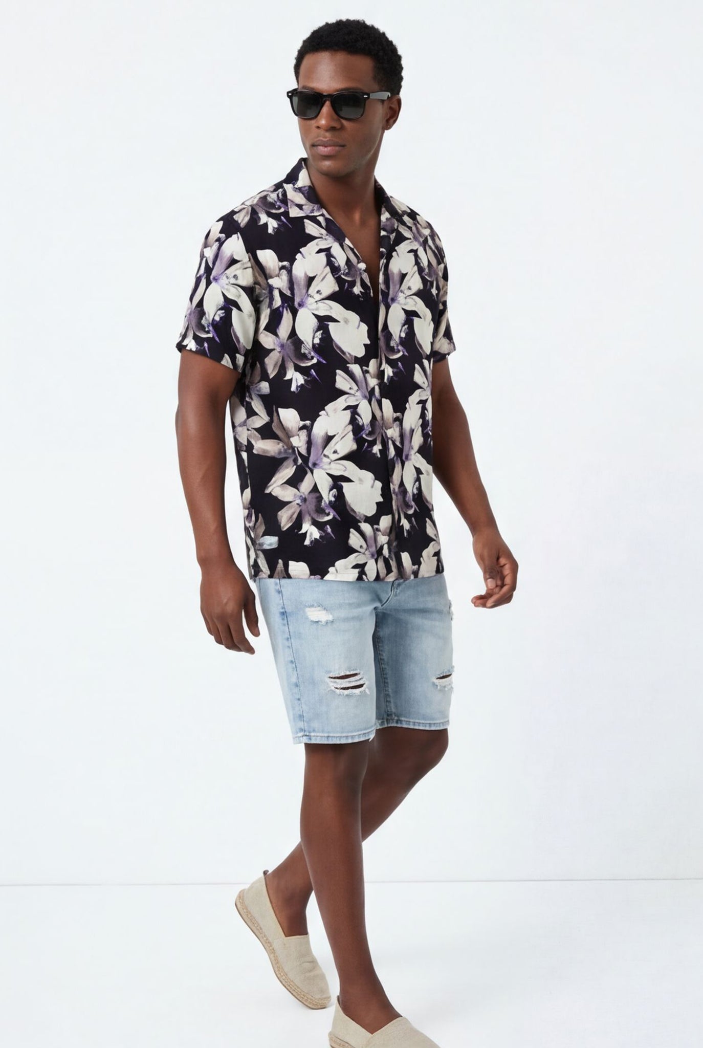 Hawaiian Aloha Shirt Men's Tropical Classic White Black Flowers Short Sleeve